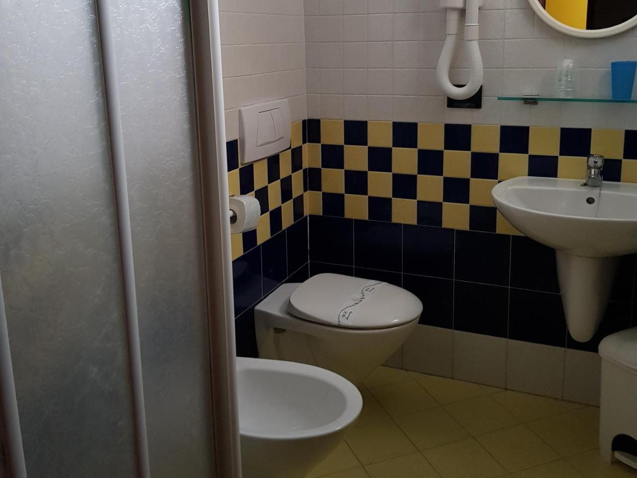 Hotel Beppe Римини Экстерьер фото