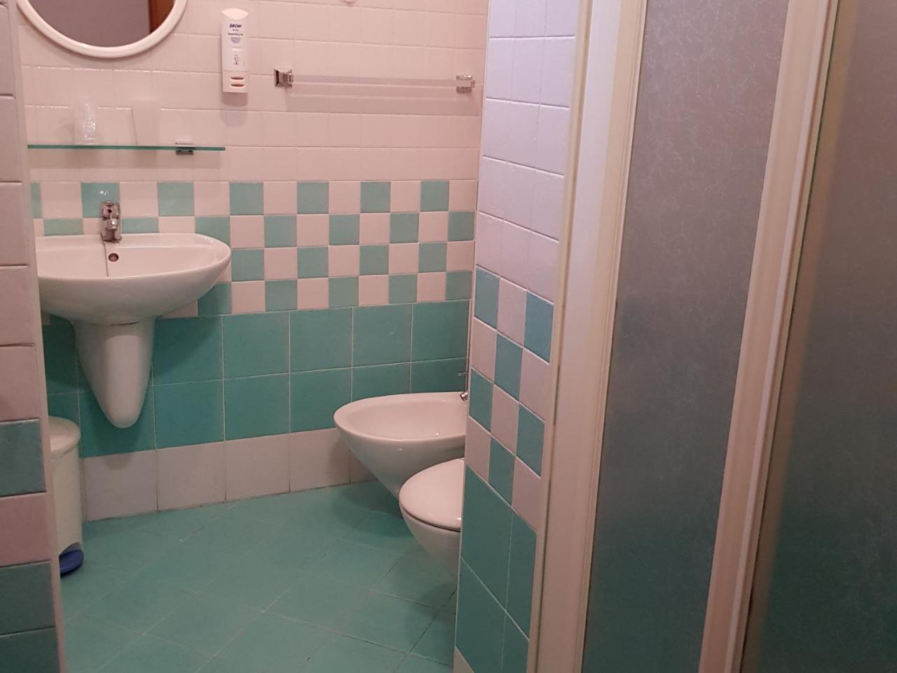 Hotel Beppe Римини Экстерьер фото